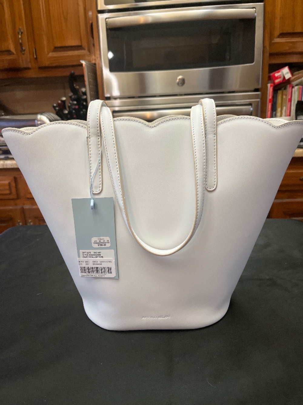NWT White Antonio Melani Daisy Scalloped Tote.